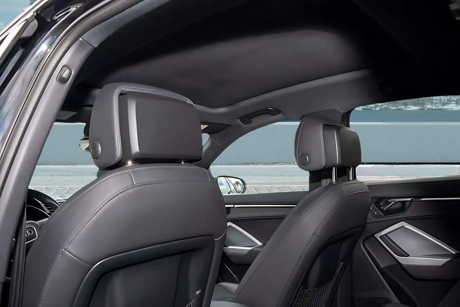 Used 2023 Audi Q3 2.0T Premium w/ Convenience Package image 19