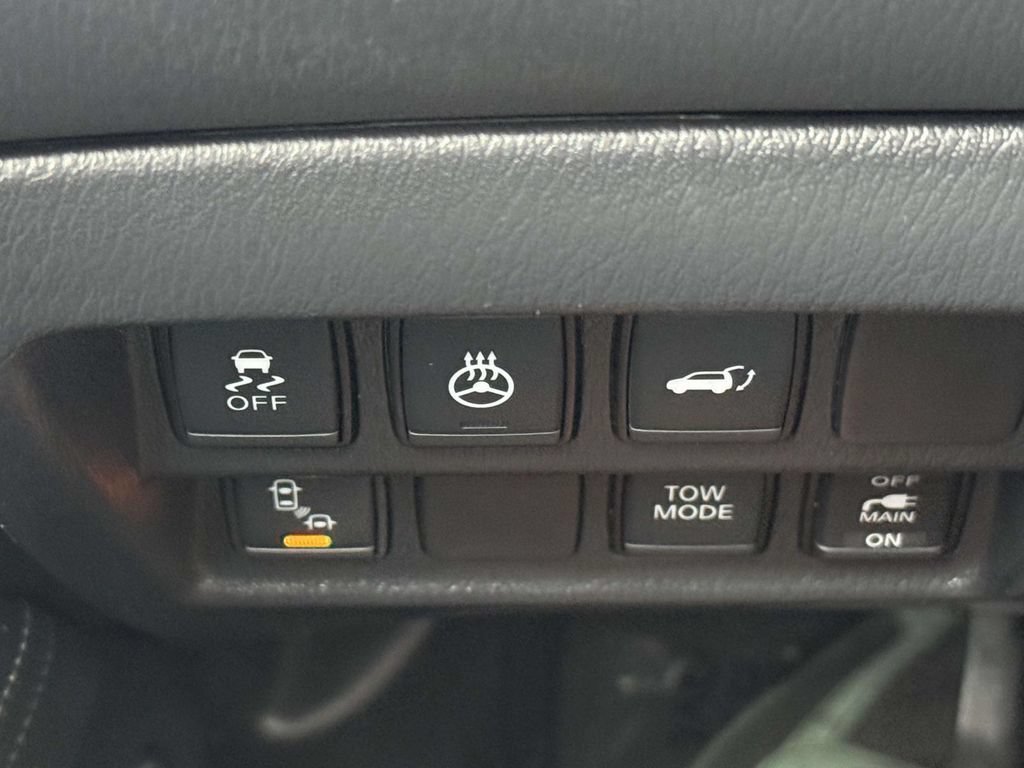 Used 2020 Nissan Pathfinder SL FWD image 27