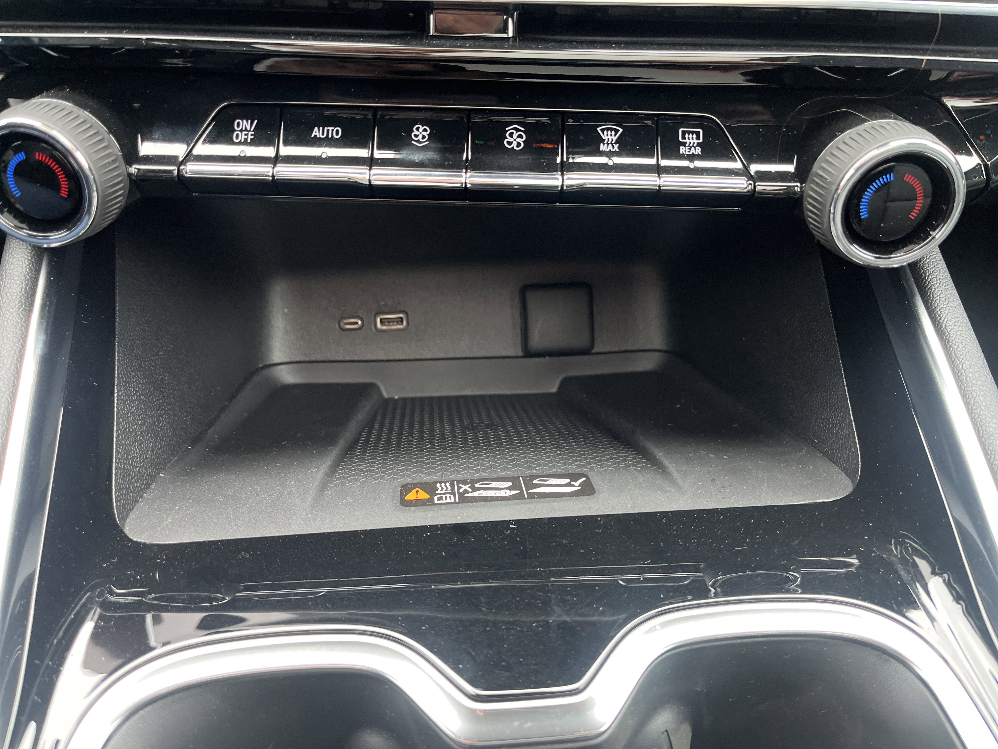 Used 2026 Chevrolet Traverse LT w/ Sun and Wheel Package image 31