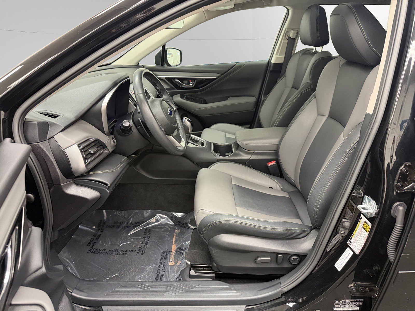 Used 2023 Subaru Outback Onyx Edition XT AWD/4WD image 9