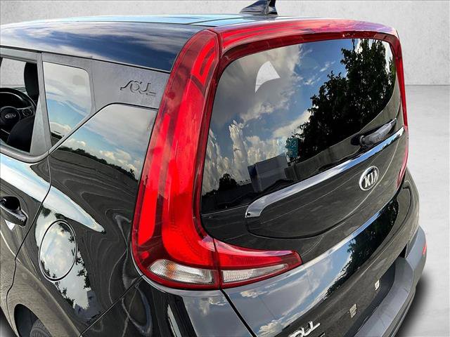 Used 2020 Kia Soul LX FWD image 28