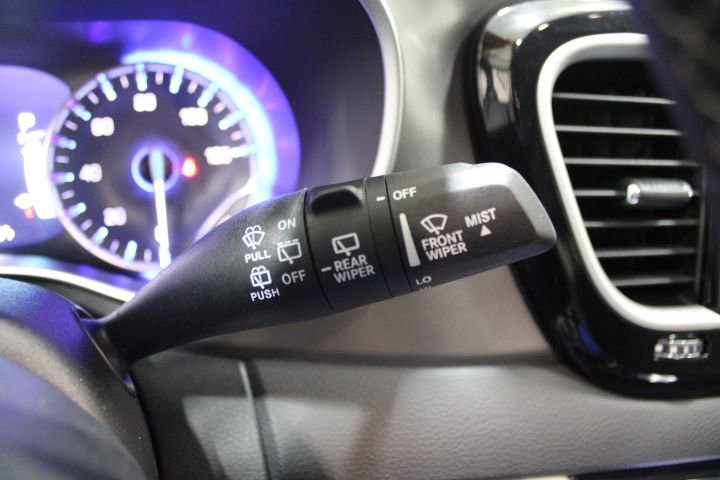 Used 2024 Chrysler Pacifica Touring-L image 40