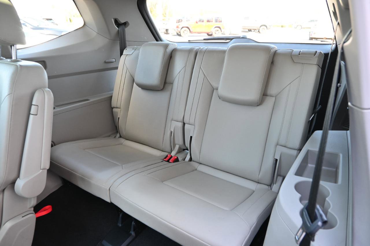 Used 2019 Volkswagen Atlas SEL R-Line image 19