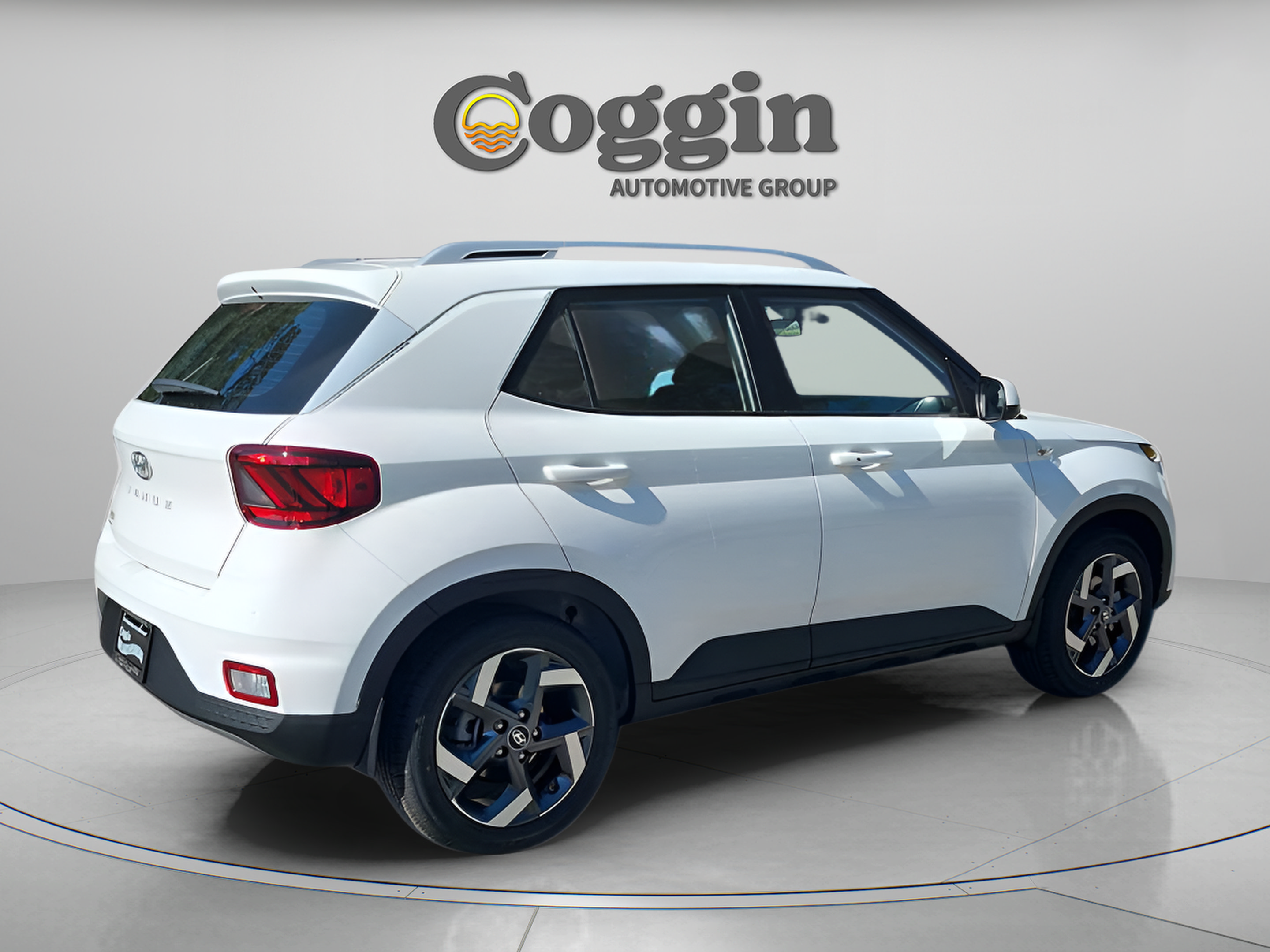 Certified 2026 Hyundai Venue SEL FWD image 6