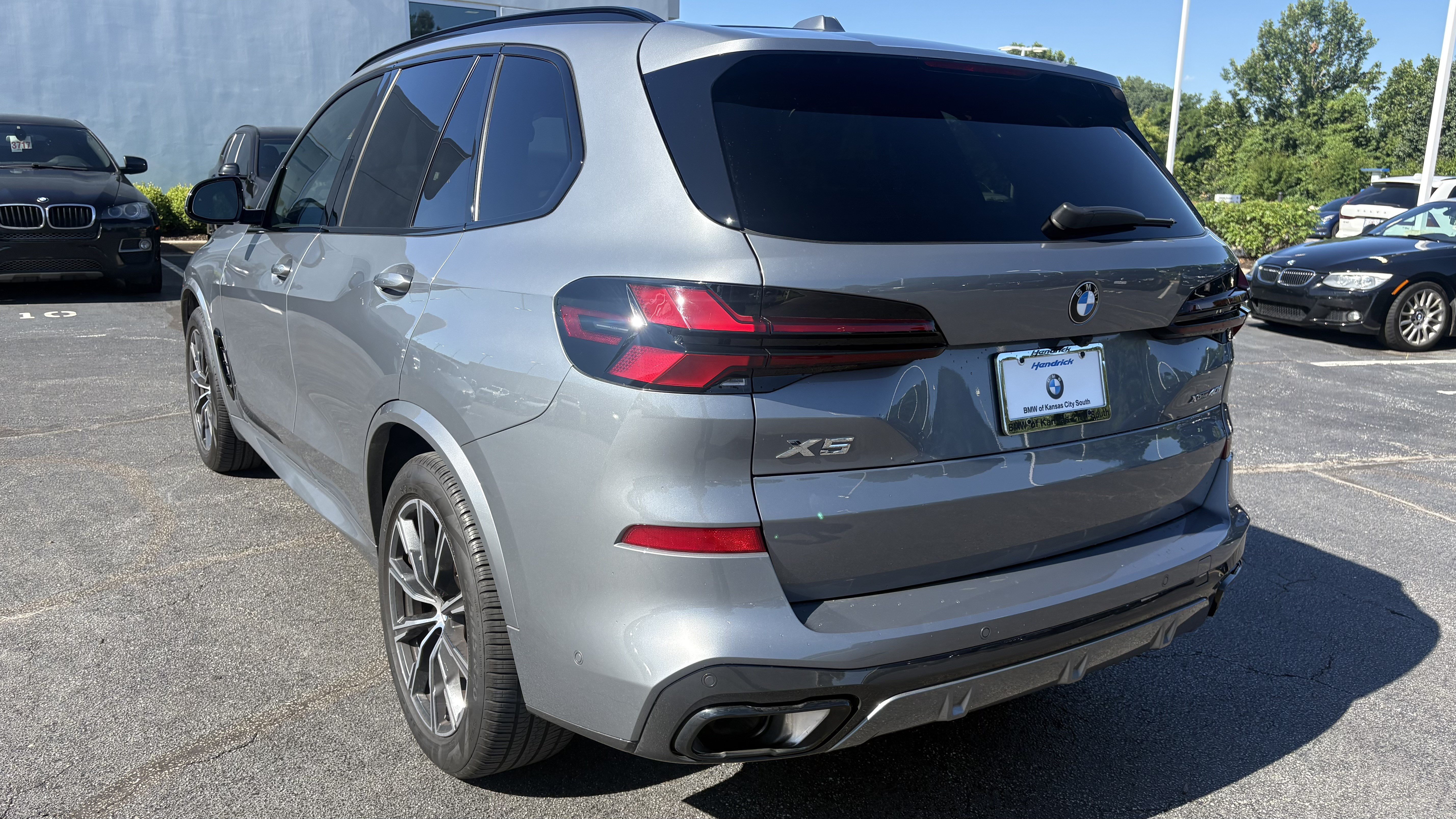 Used 2026 BMW X5 xDrive40i AWD/4WD image 8