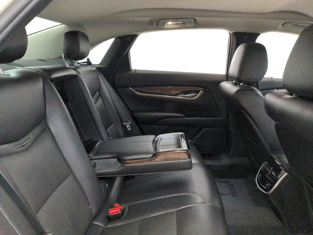 Used 2015 Cadillac XTS Luxury AWD/4WD image 31