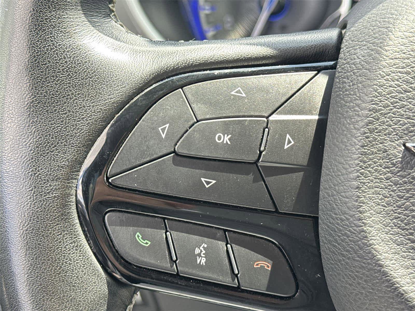 Used 2020 Chrysler Pacifica Touring-L w/ Advanced Safetytec Group AWD/4WD image 22