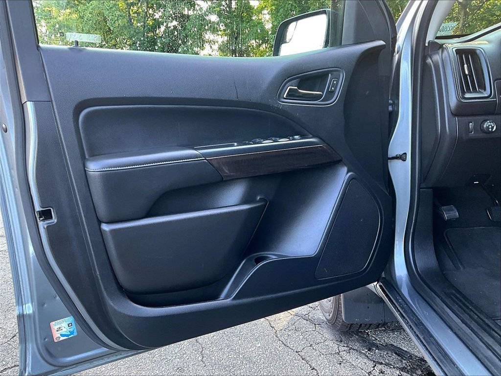 Used 2020 GMC Canyon SLE w/ Elevation Edition AWD/4WD image 9