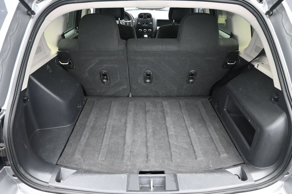 Used 2016 Jeep Compass Sport FWD image 21