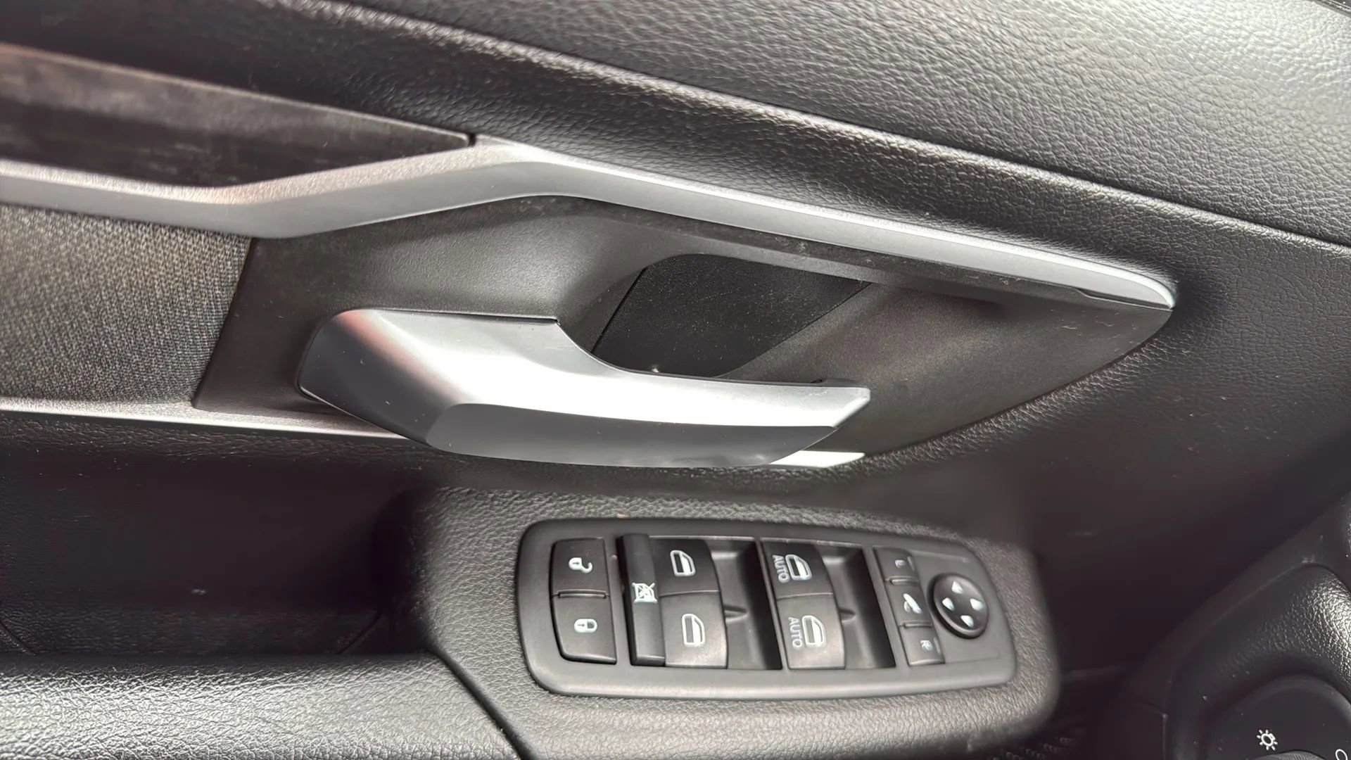 Used 2020 RAM 1500 Big Horn AWD/4WD image 22