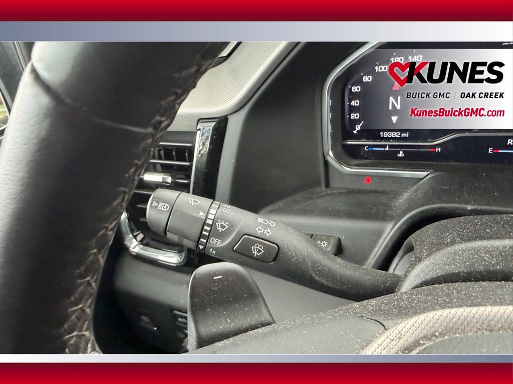 Used 2024 GMC Sierra 1500 Denali AWD/4WD image 18