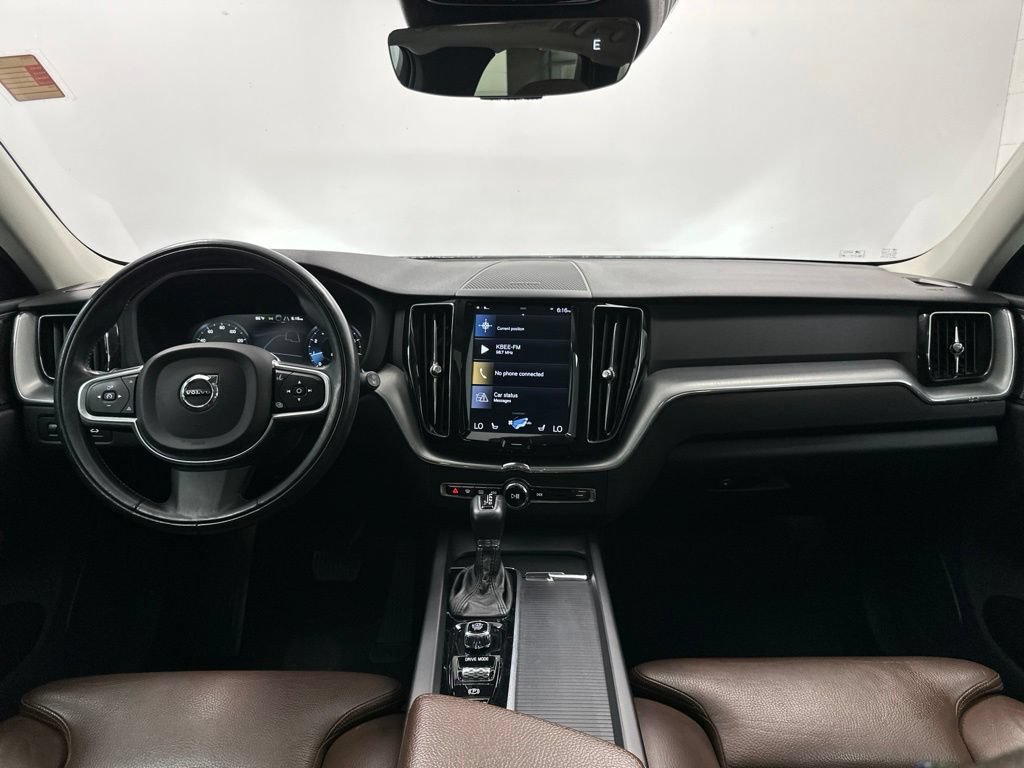 Used 2019 Volvo XC60 T6 Momentum w/ Multimedia Package AWD/4WD image 34
