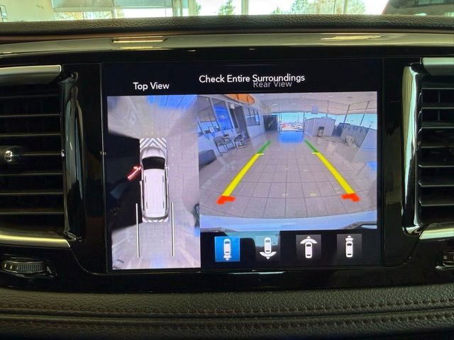 Used 2018 Chrysler Pacifica Limited w/ Tire & Wheel Group image 14