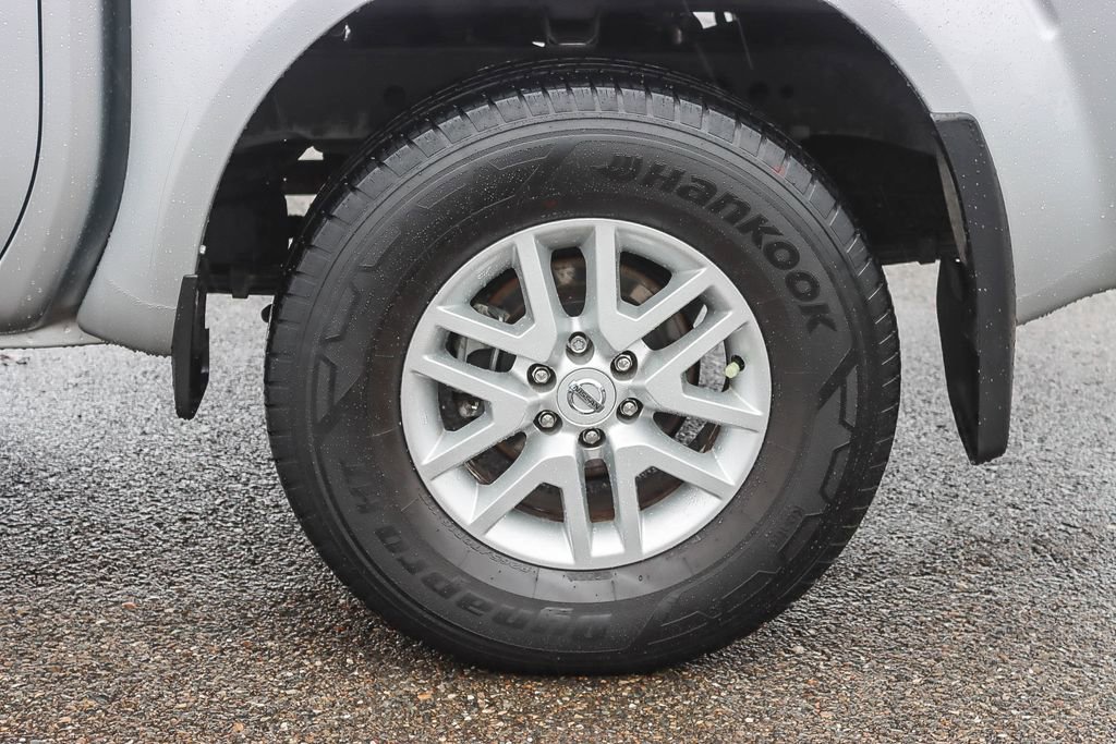 Used 2021 Nissan Frontier SV image 16