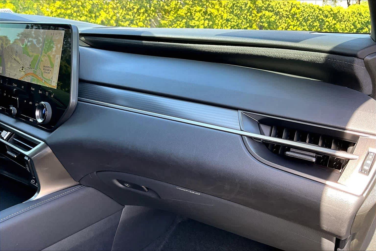 Used 2023 Lexus RX 500h F Sport w/ Accessory Package (2T) image 17