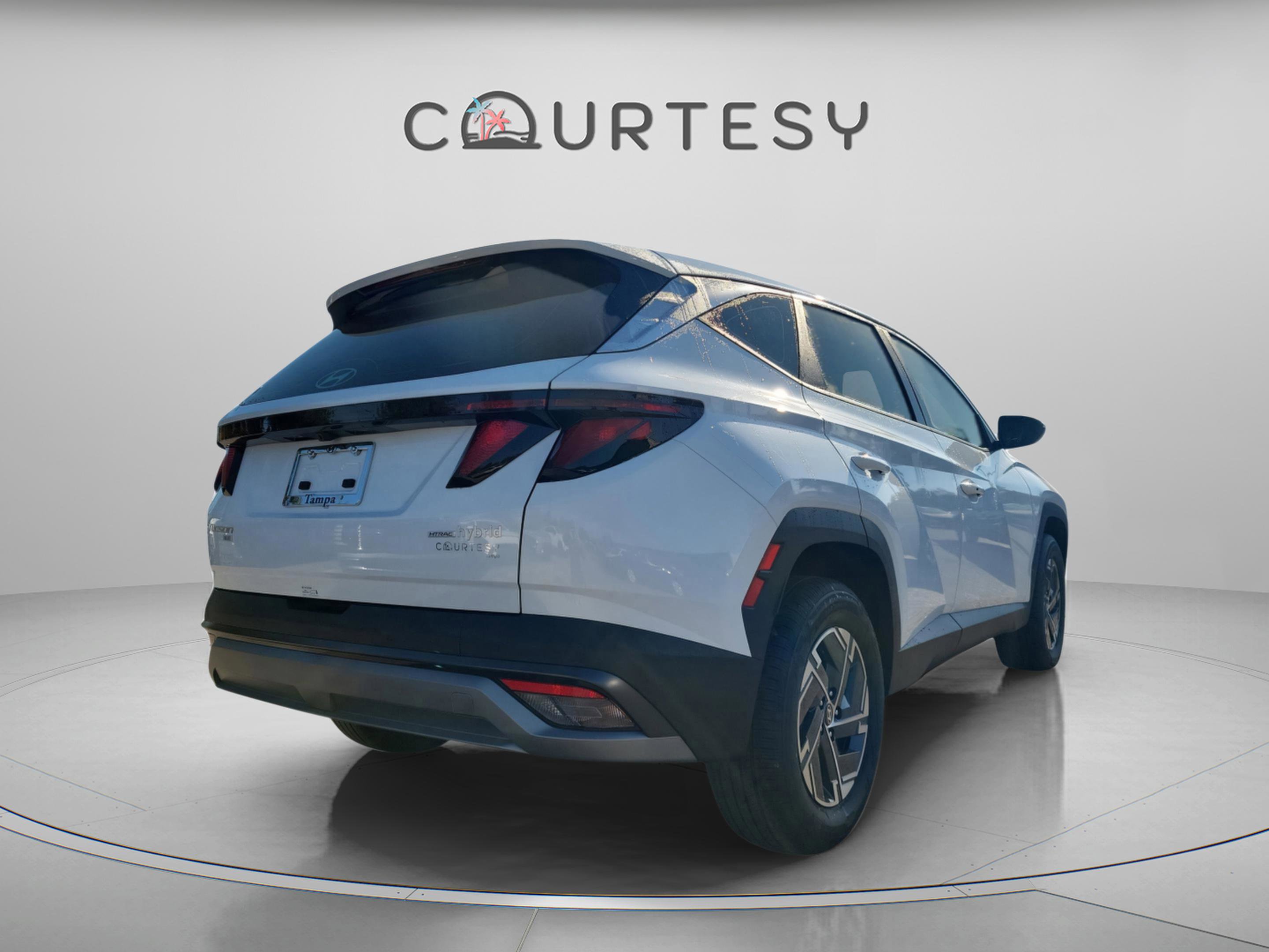 New 2026 Hyundai Tucson Blue SE image 4