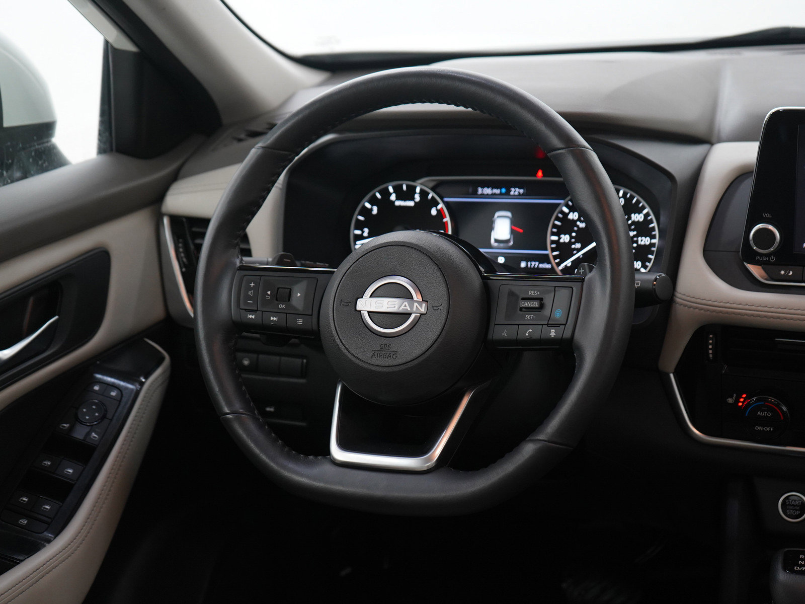 Used 2023 Nissan Rogue SV w/ SV Premium Package AWD/4WD image 14