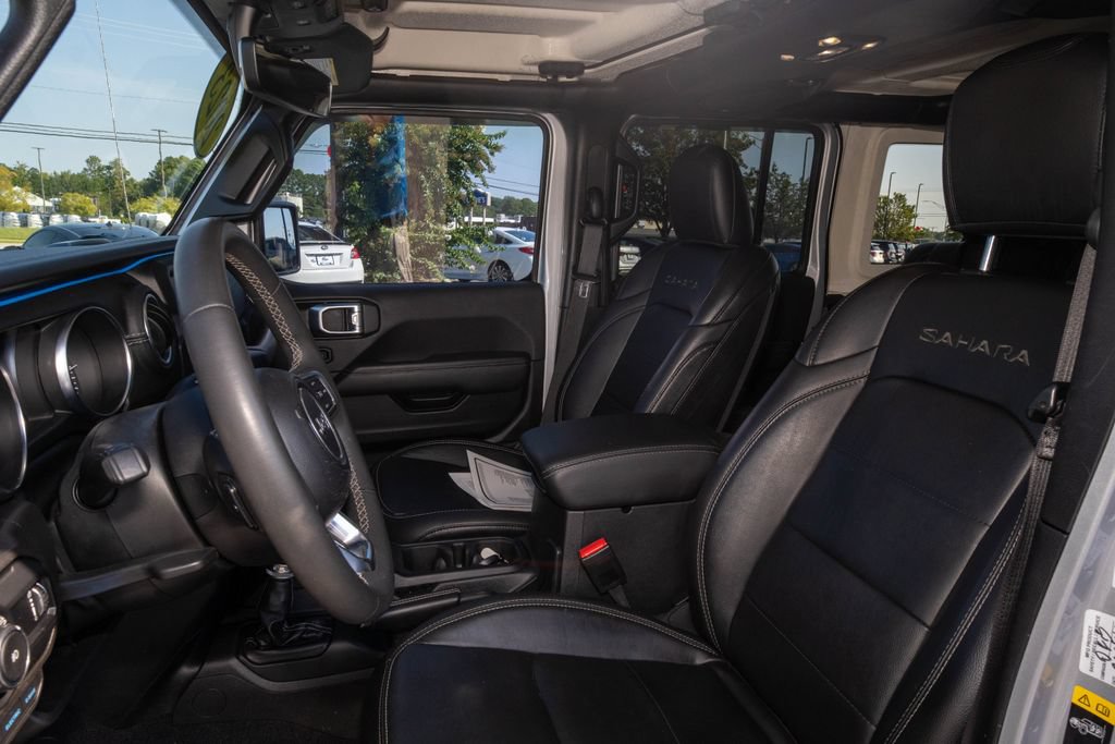 Used 2023 Jeep Wrangler Unlimited Sahara AWD/4WD image 15