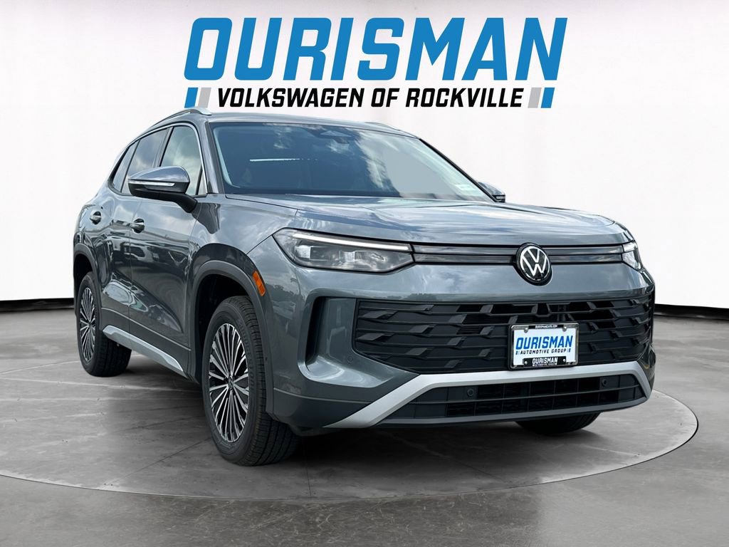 New 2025 Volkswagen Tiguan S