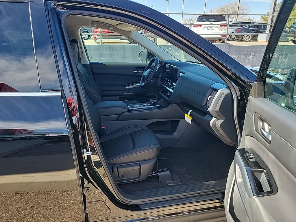 New 2026 Nissan Pathfinder SL FWD image 17