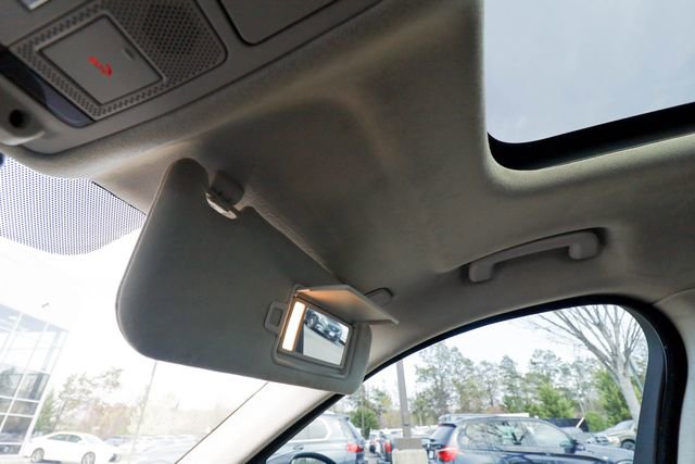 Used 2020 Jaguar F-PACE Premium image 62