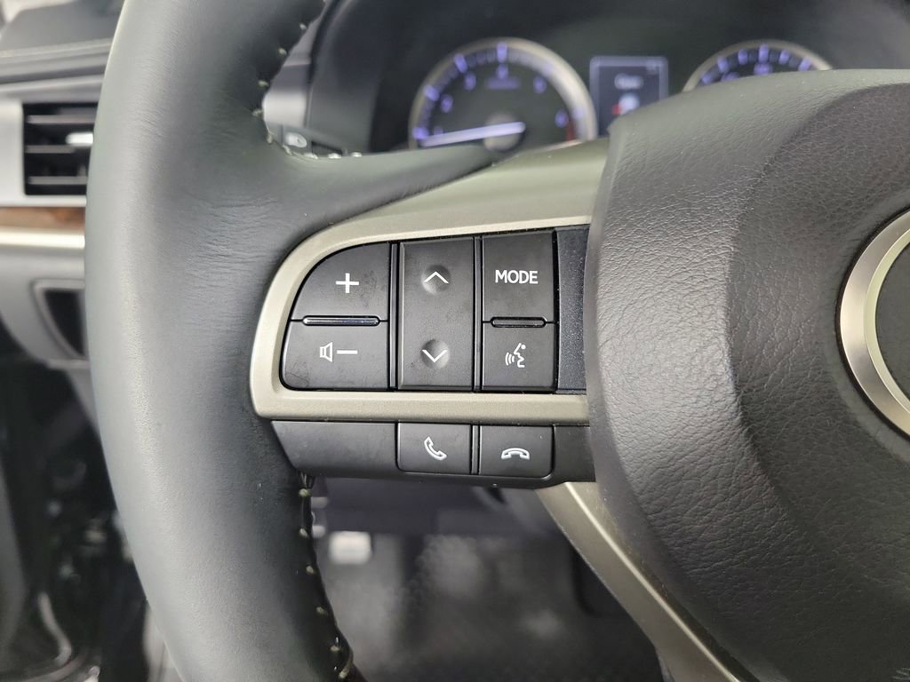 Used 2018 Lexus ES 350 350 w/ Luxury Package w/Wood Trim image 21