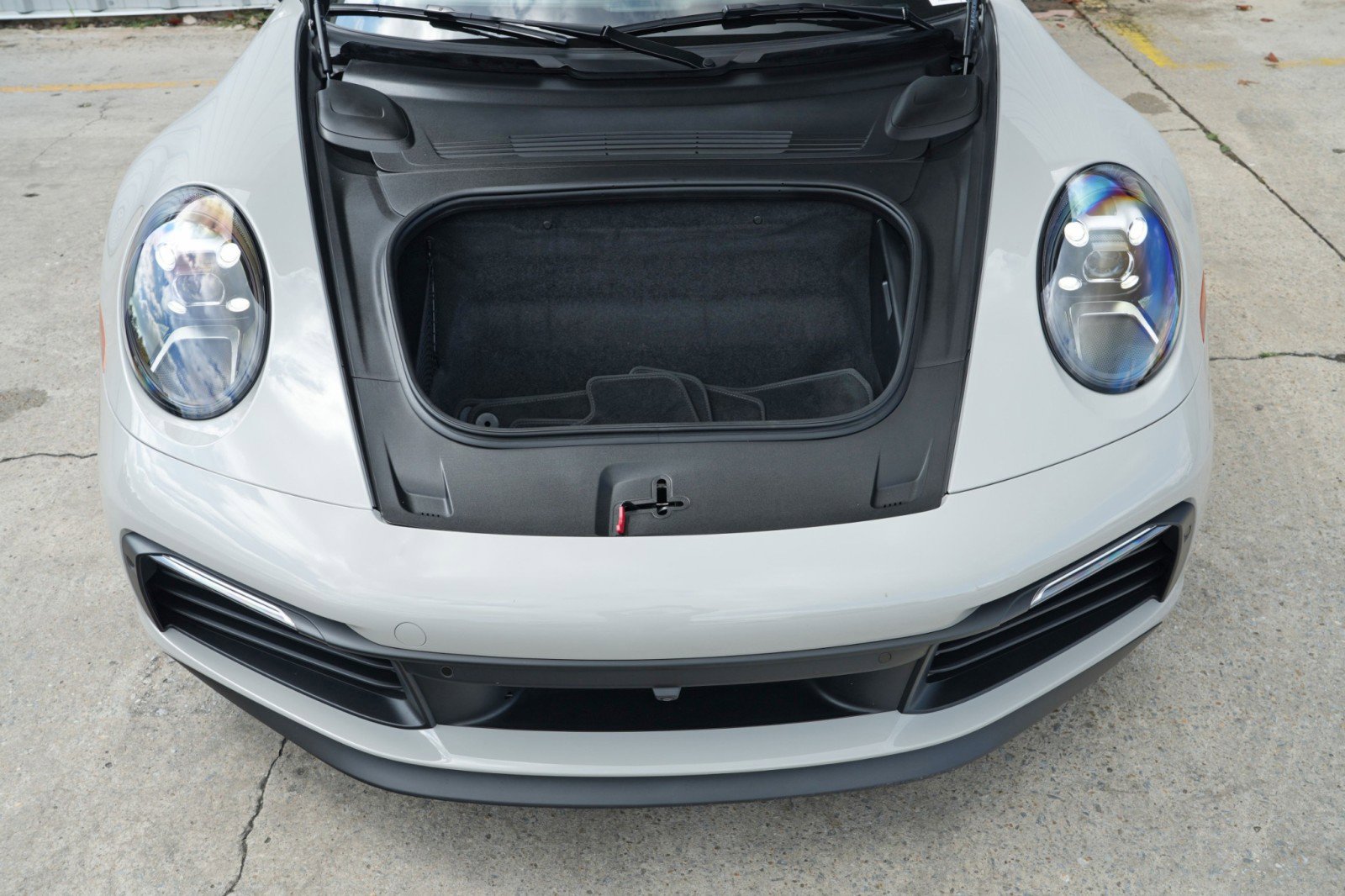 Used 2024 Porsche 911 Carrera T image 7