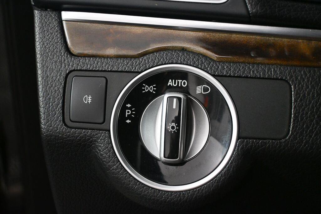 Used 2014 Mercedes-Benz E 350 Cabriolet image 9
