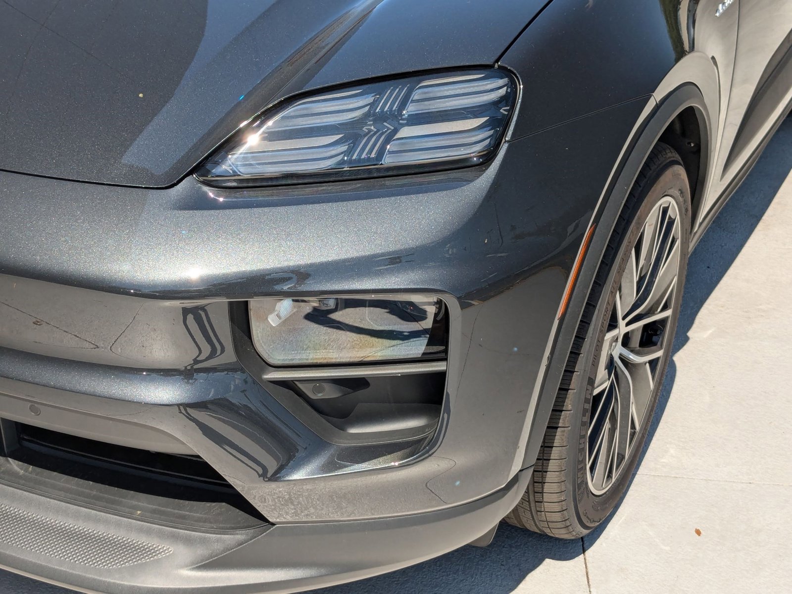 New 2024 Porsche Macan 4 Electric image 12