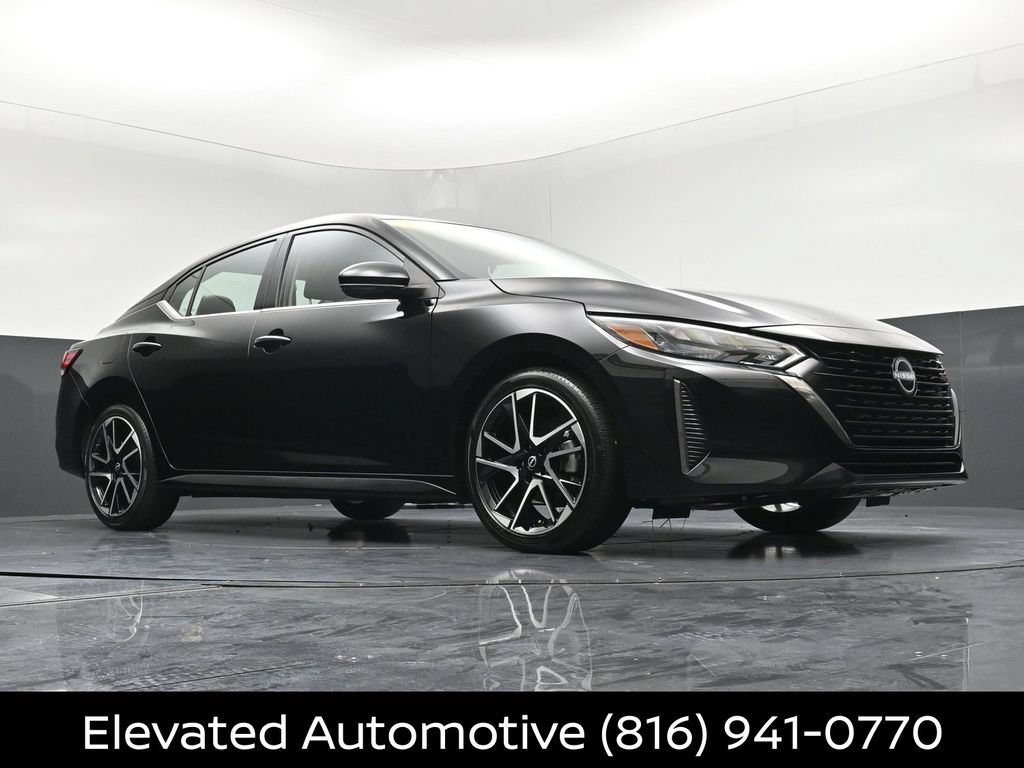 Certified 2025 Nissan Sentra SR w/ SR Premium Package FWD image 28