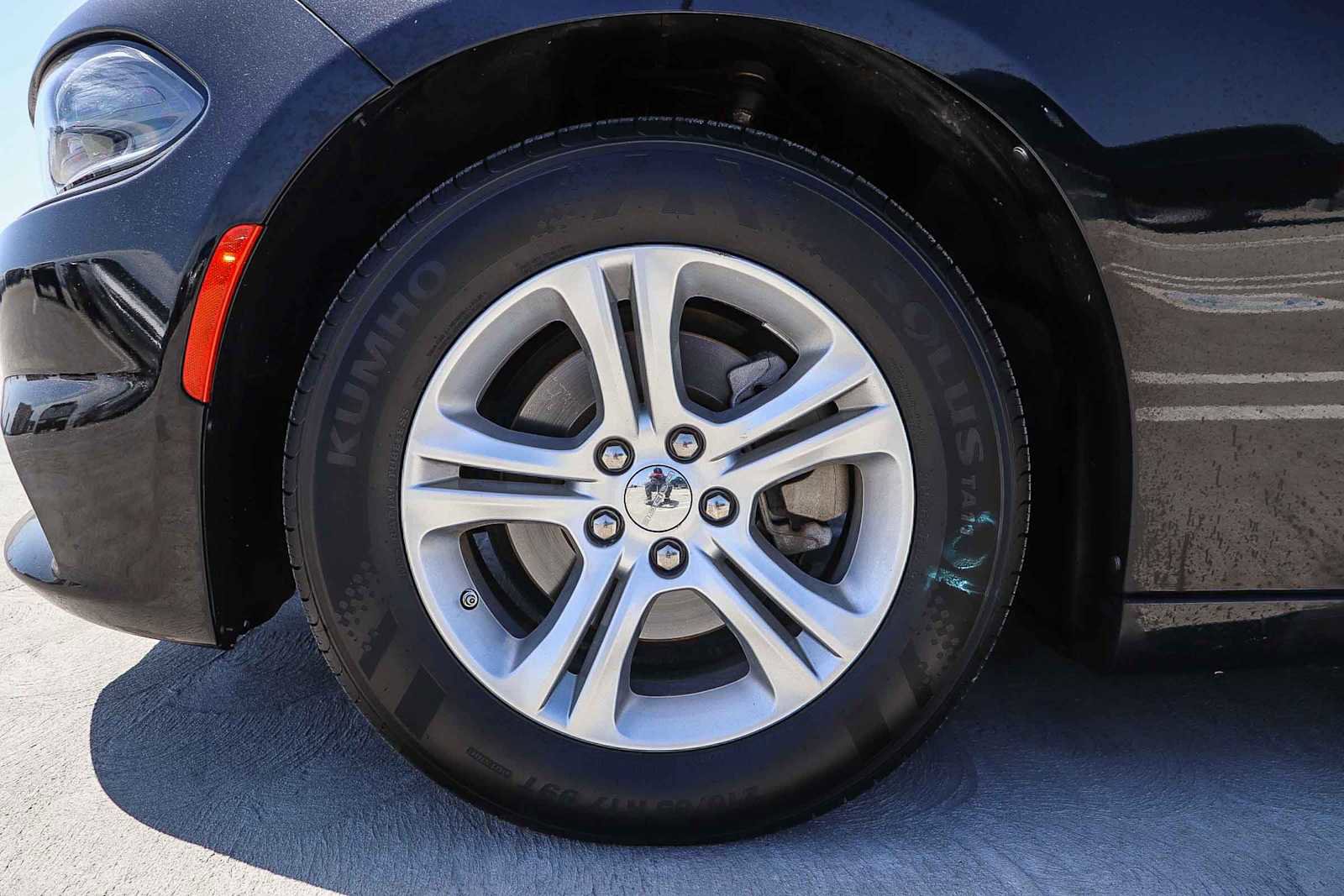 Used 2023 Dodge Charger SXT RWD image 11