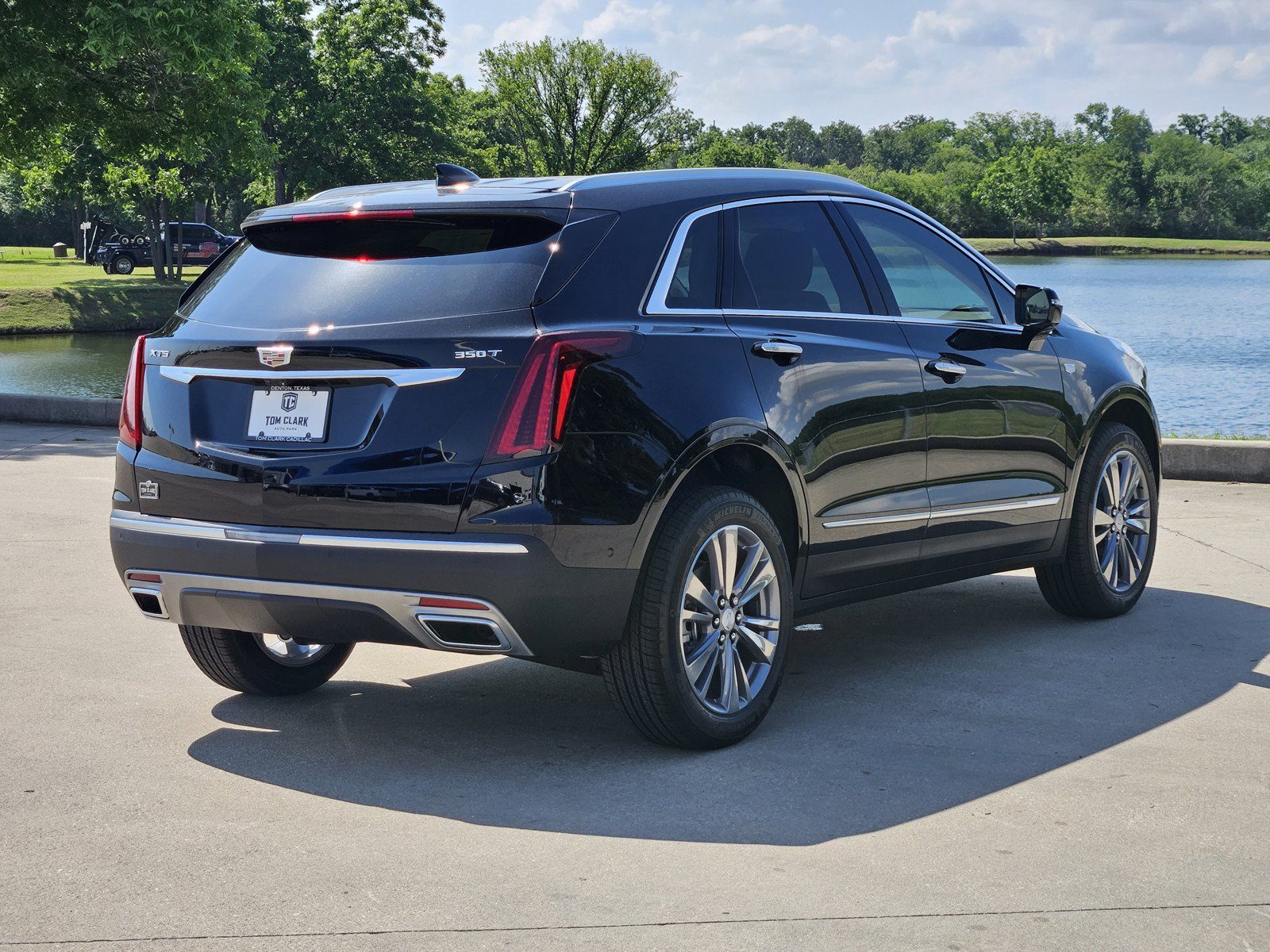 New 2026 Cadillac XT5 Premium Luxury w/ Driver Assist Package FWD image 3