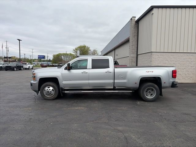 Used 2016 Chevrolet Silverado 3500 LT w/ LT Convenience Package AWD/4WD image 5
