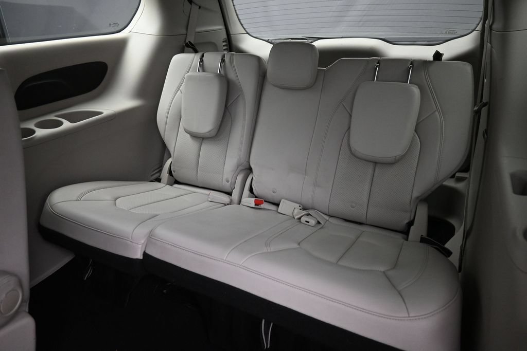 Used 2021 Chrysler Voyager Lxi FWD image 21