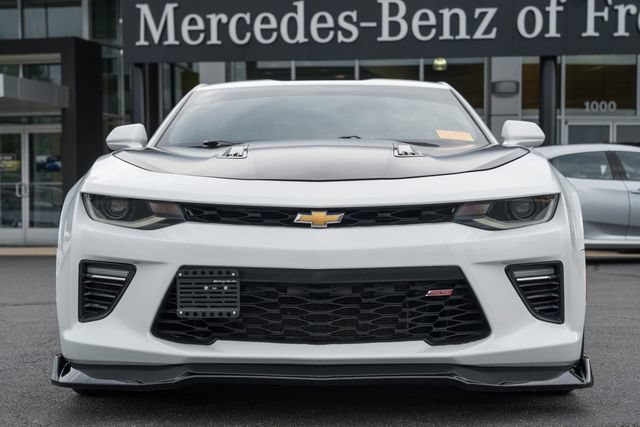 Used 2016 Chevrolet Camaro SS RWD image 2