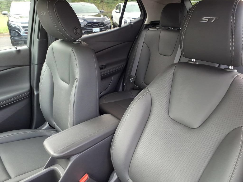 Certified 2024 Buick Encore GX Sport Touring w/ Experience Buick Package AWD/4WD image 11