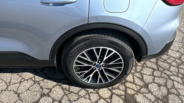Certified 2022 Ford Escape SEL w/ Technology Package image 27