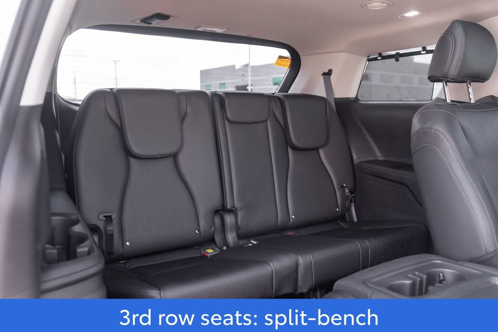 Used 2025 Kia Carnival SX w/ SX Dark Edition Package FWD image 15