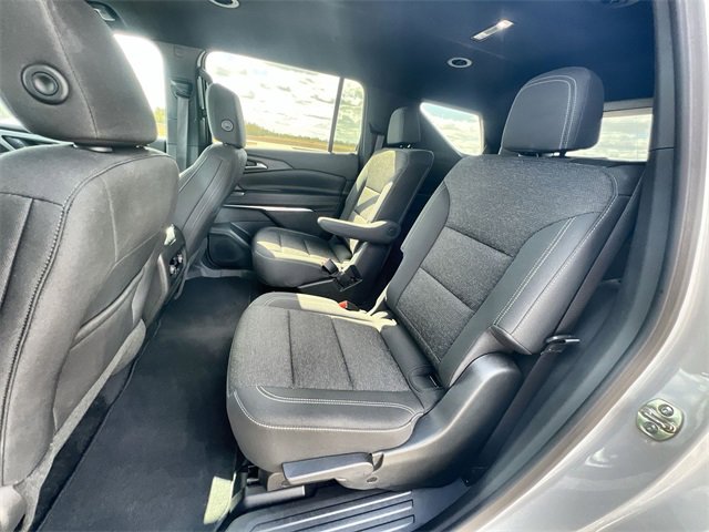 Certified 2025 Chevrolet Traverse LT image 24