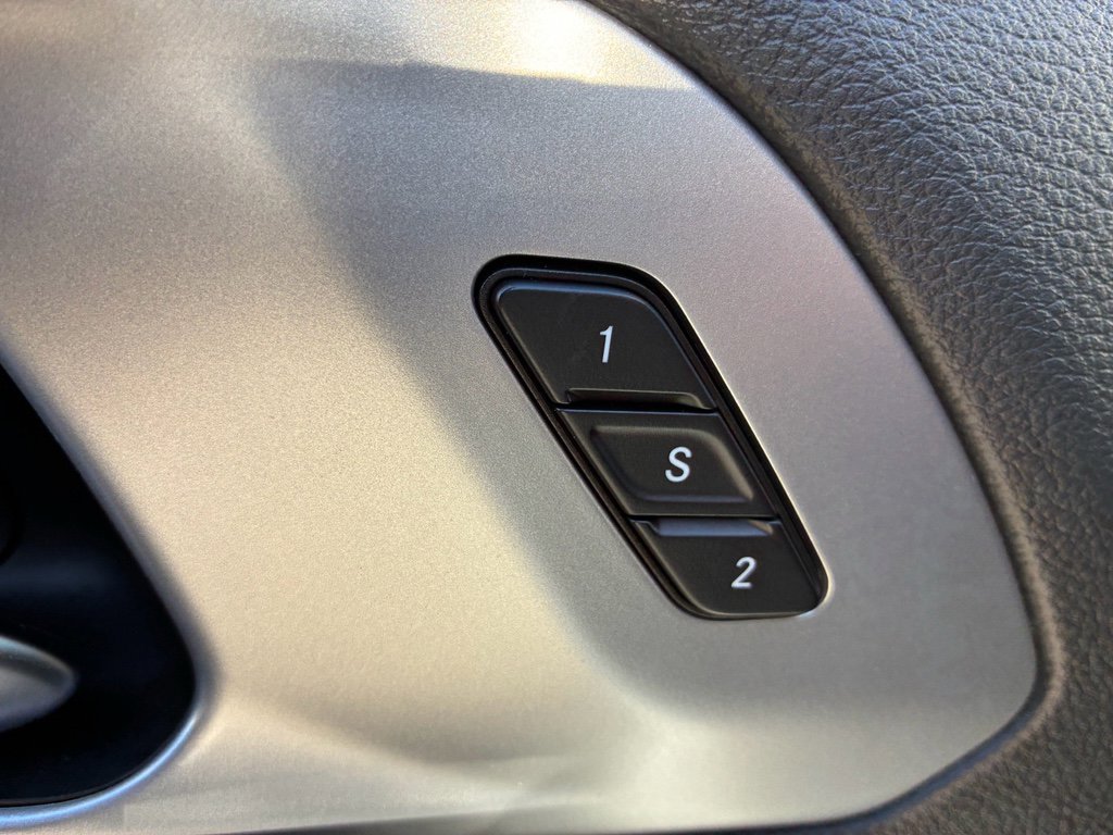 Used 2020 Chrysler Pacifica Touring-L Plus image 12