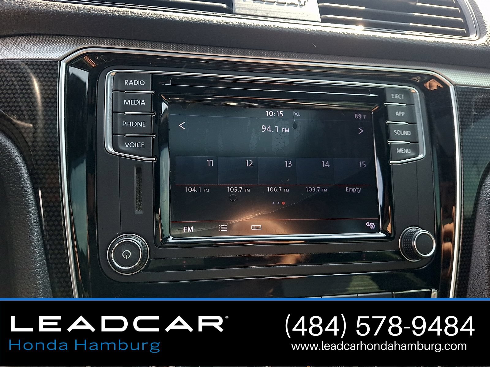Used 2018 Volkswagen Passat 3.6 FWD image 18