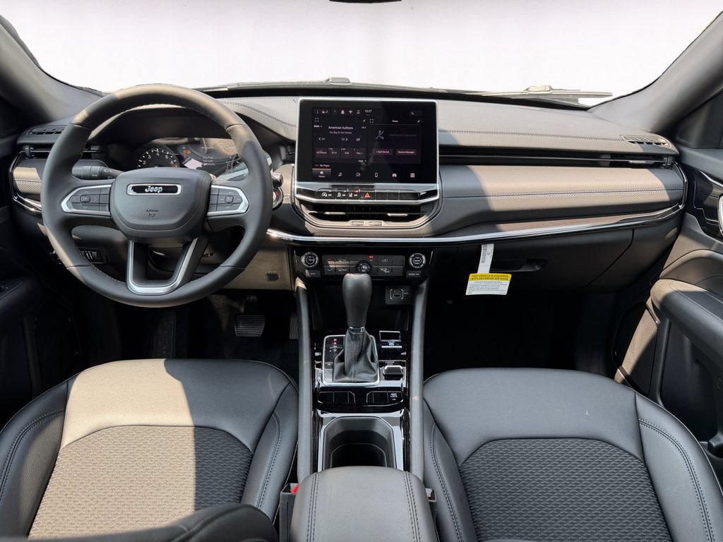 New 2026 Jeep Compass Latitude AWD/4WD image 10