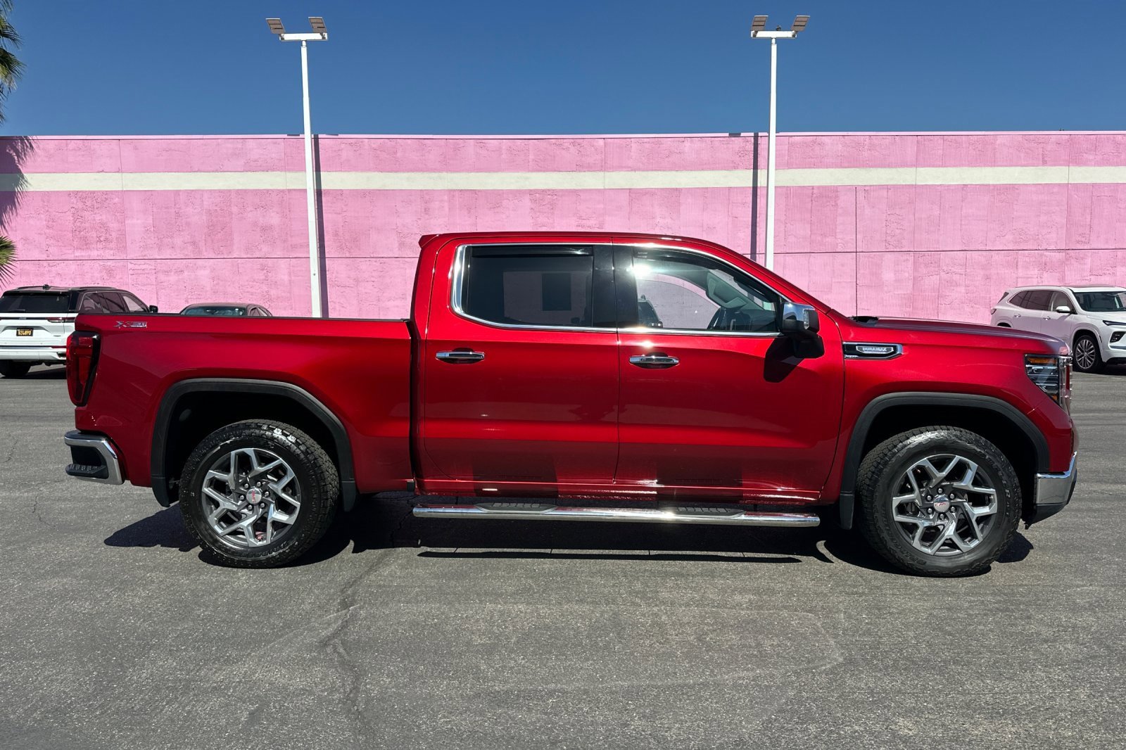 Used 2023 GMC Sierra 1500 SLT w/ SLT Convenience Package image 3