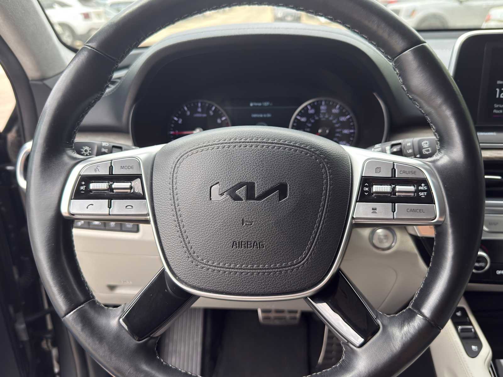 Certified 2022 Kia Telluride SX w/ SX Prestige Package image 20