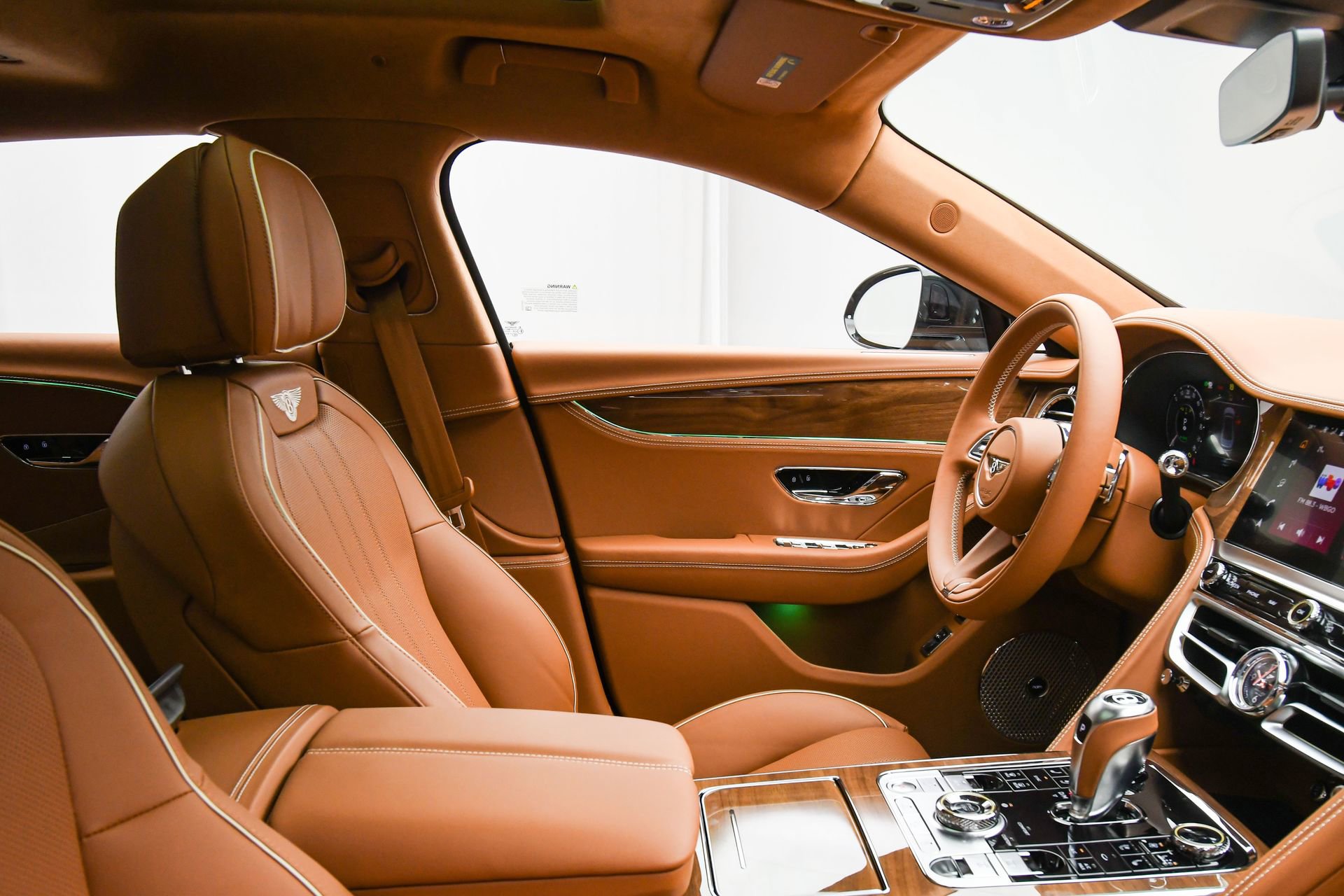 New 2026 Bentley Flying Spur Plug-In Hybrid image 46