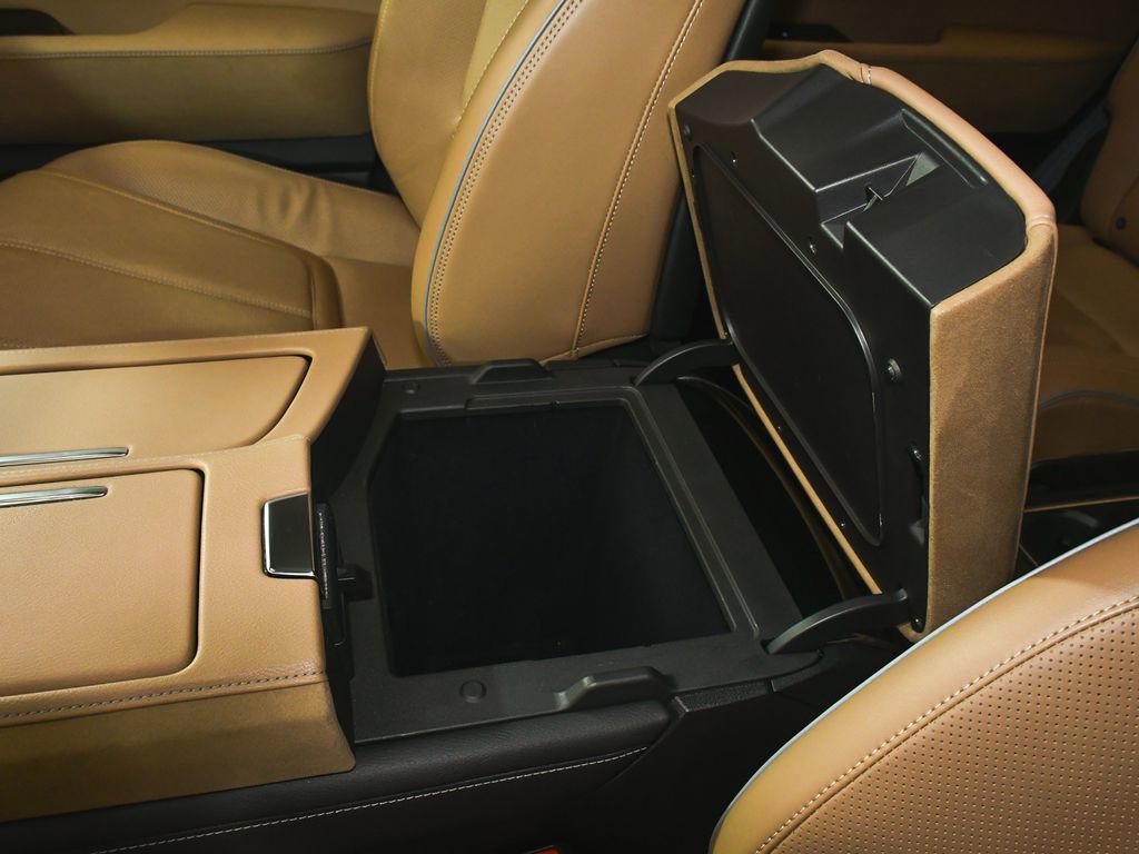 Used 2025 INFINITI QX80 Sensory image 48
