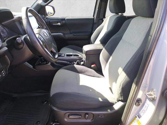 Used 2021 Toyota Tacoma TRD Off-Road w/ Technology Package image 15