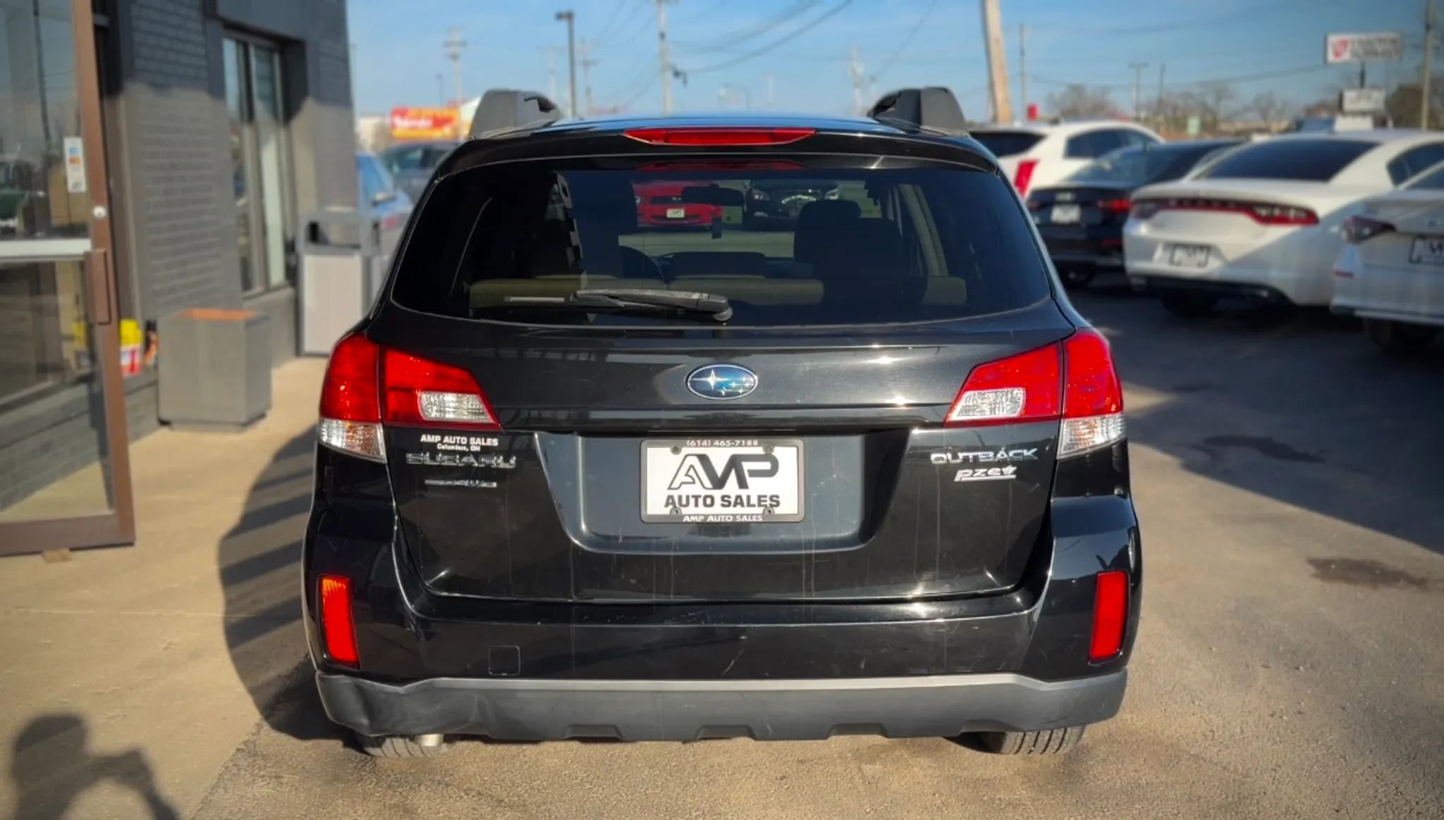 Used 2011 Subaru Outback 2.5i Premium image 3