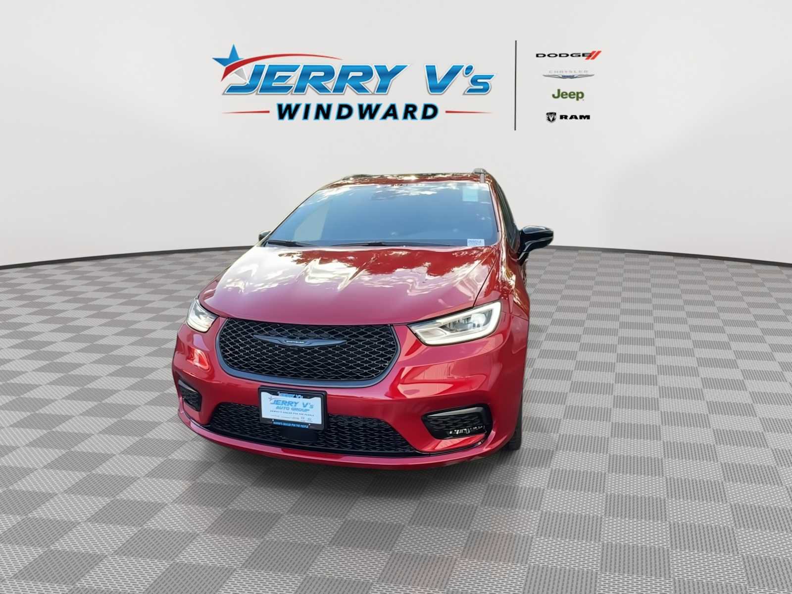 New 2026 Chrysler Pacifica Select w/ S Appearance Package image 3