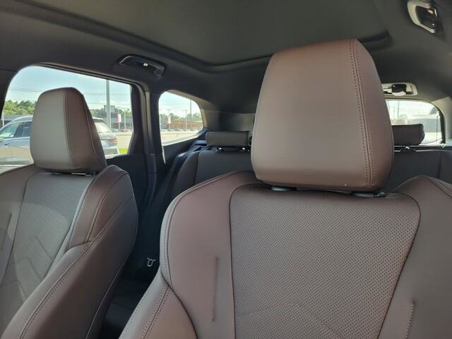 Certified 2025 BMW X1 M35i w/ Premium Package AWD/4WD image 25